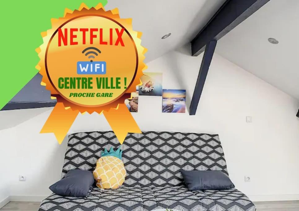 Atypique T1 Duplex - Wifi .Parking .Proche .Gare Saint-Quentin (Aisne) Exterior foto