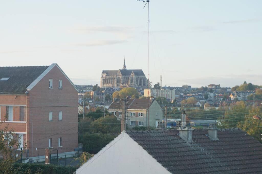 Atypique T1 Duplex - Wifi .Parking .Proche .Gare Saint-Quentin (Aisne) Exterior foto